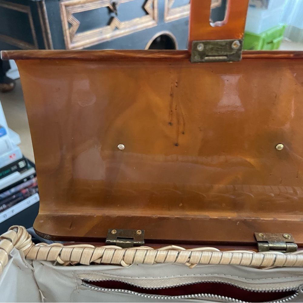 Beautiful Vintage Rattan (looks) handbag      "VINTAGE" - Picture 7 of 14